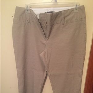 Maurice’s khaki Capri